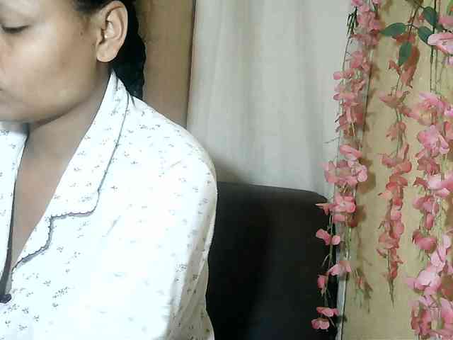 Pussy01lips webcam