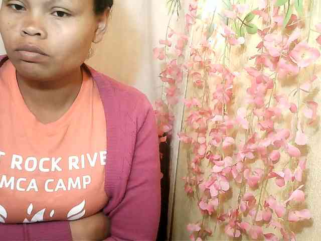 Pussy01lips webcam