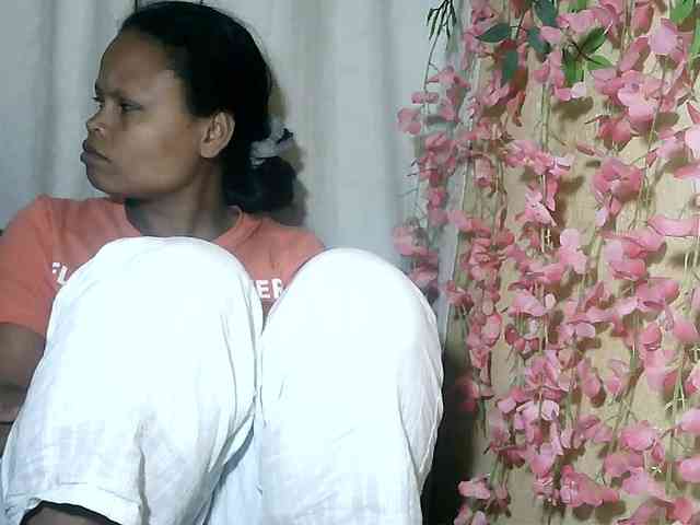 Pussy01lips webcam