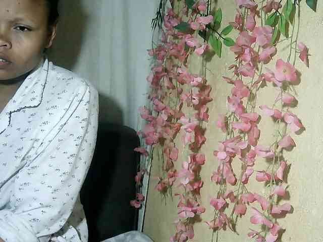 Pussy01lips webcam
