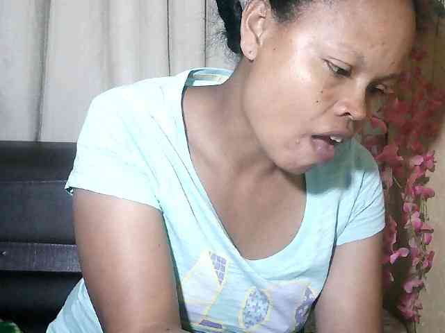 Pussy01lips webcam