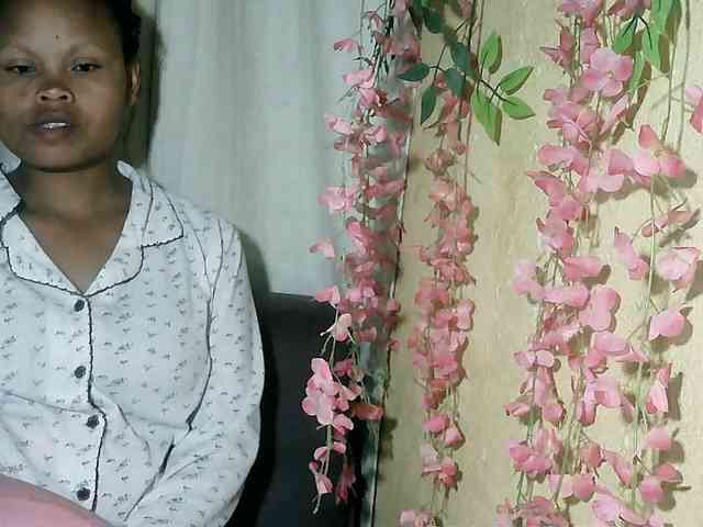 Pussy01lips webcam