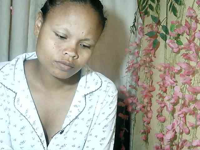 Pussy01lips webcam