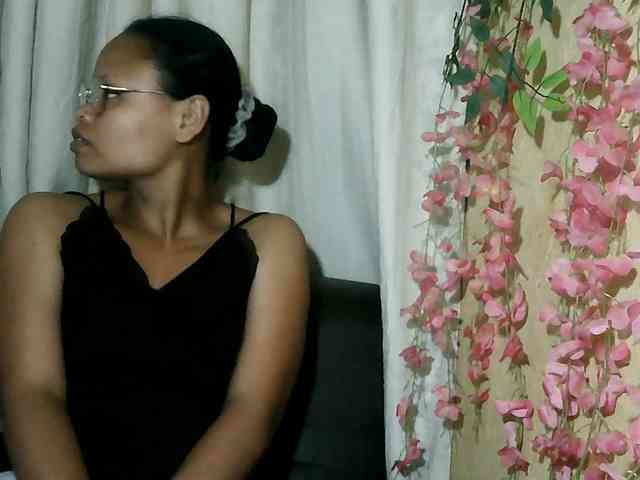 Pussy01lips webcam