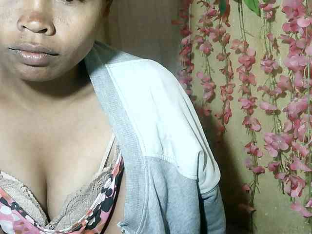 Pussy01lips webcam
