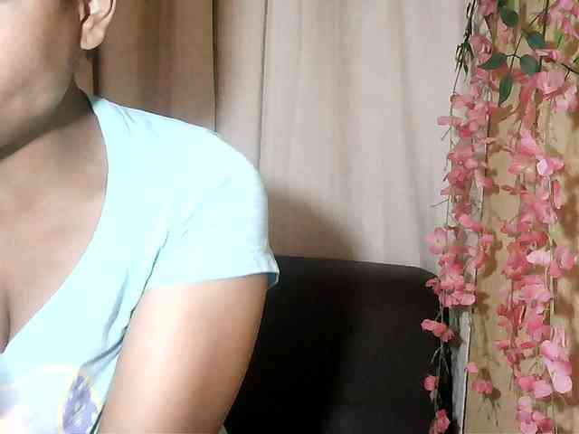 Pussy01lips webcam