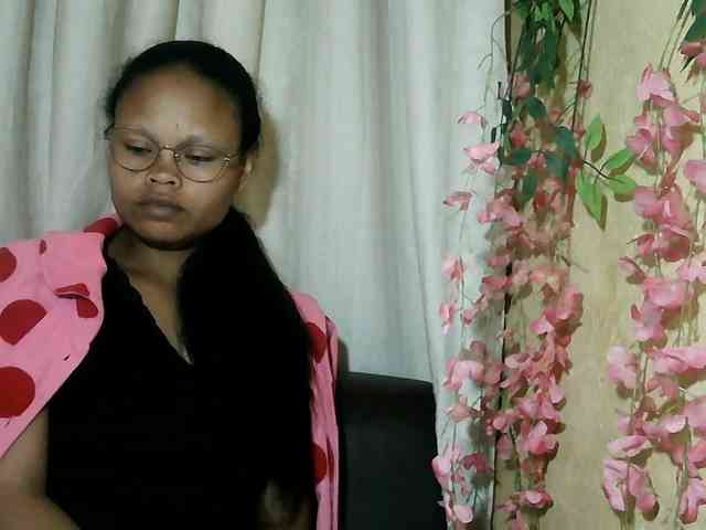 Pussy01lips webcam