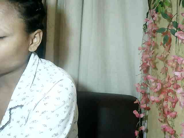 Pussy01lips webcam