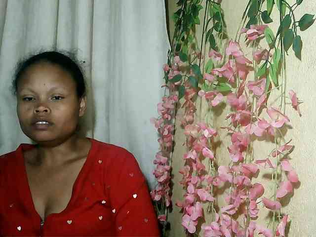 Pussy01lips webcam