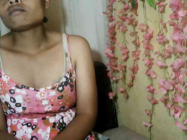Pussy01lips webcam