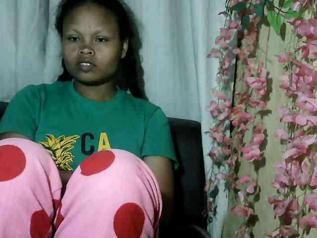 Pussy01lips webcam