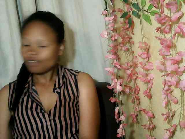 Pussy01lips webcam