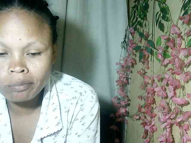 Pussy01lips webcam