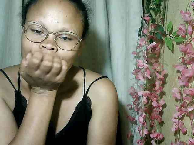 Pussy01lips webcam