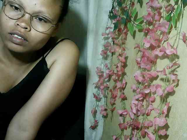Pussy01lips webcam