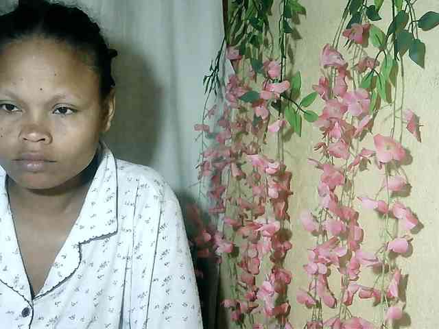 Pussy01lips webcam