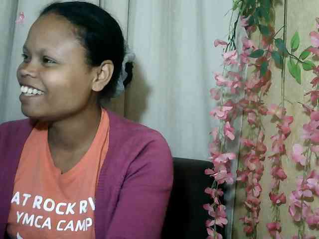 Pussy01lips webcam