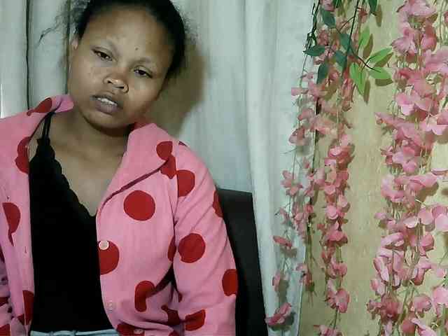 Pussy01lips webcam