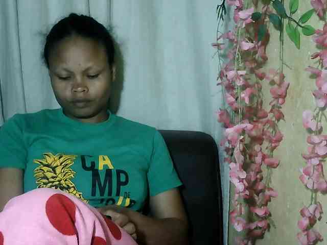 Pussy01lips webcam