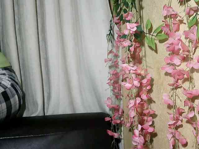 Pussy01lips webcam
