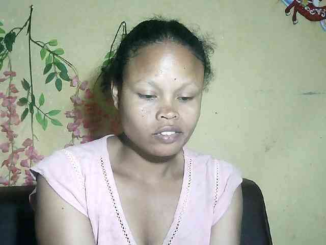 Pussy01lips webcam