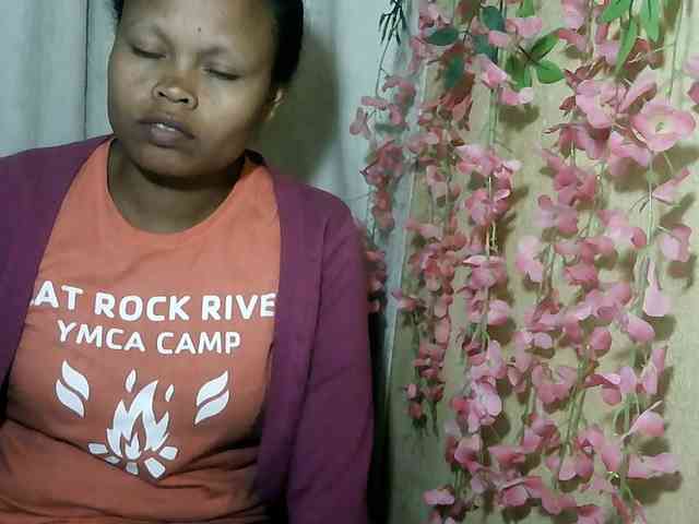 Pussy01lips webcam