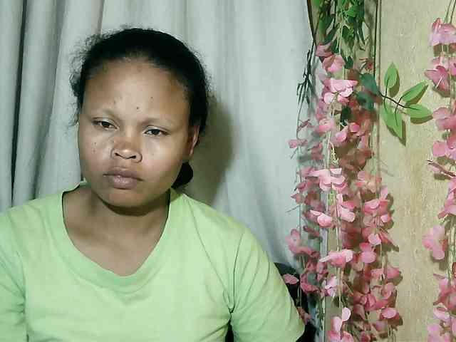 Pussy01lips webcam