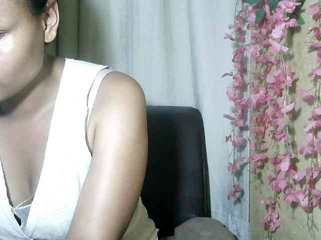 Pussy01lips webcam