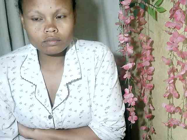Pussy01lips webcam