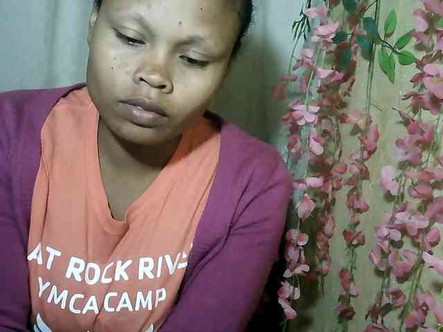 Pussy01lips webcam