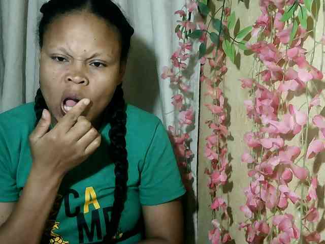 Pussy01lips webcam