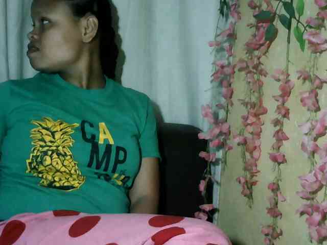 Pussy01lips webcam
