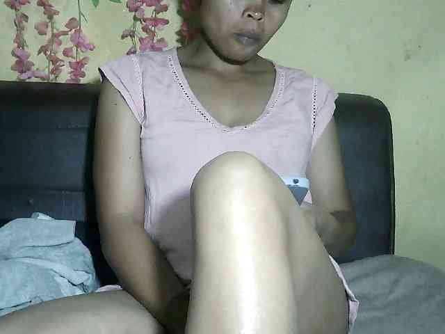 Pussy01lips webcam
