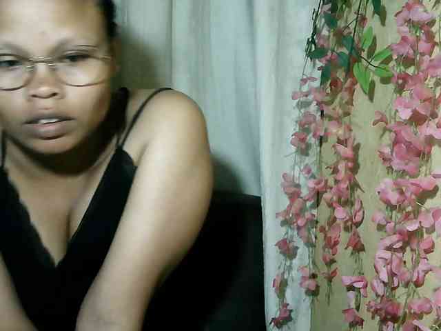 Pussy01lips webcam