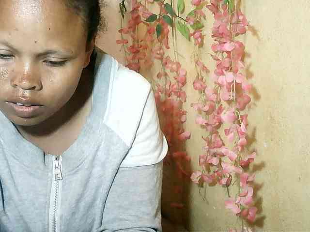 Pussy01lips webcam