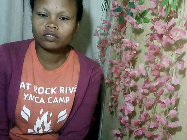 Pussy01lips webcam