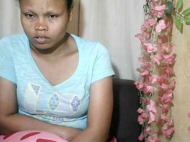 Pussy01lips webcam