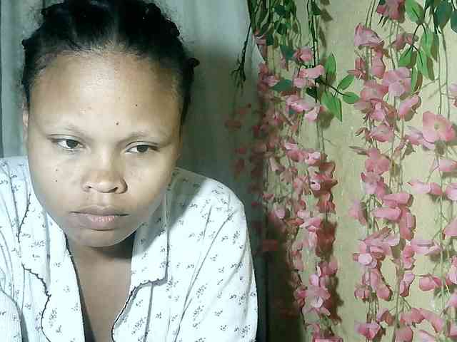 Pussy01lips webcam