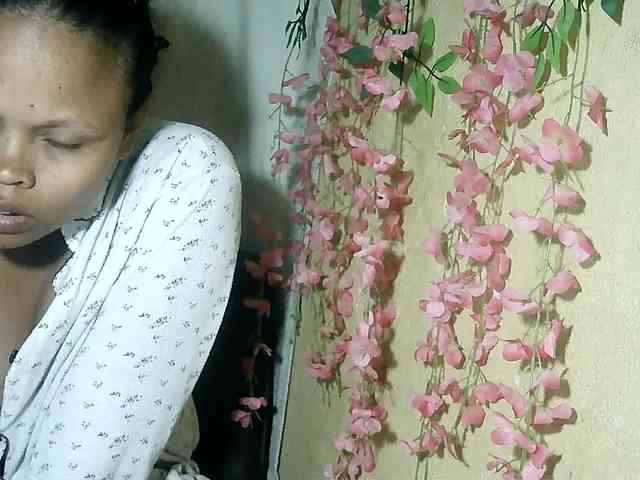 Pussy01lips webcam