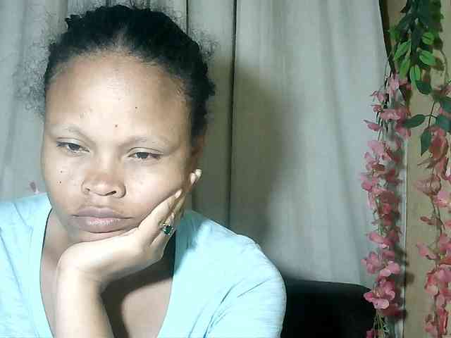 Pussy01lips webcam