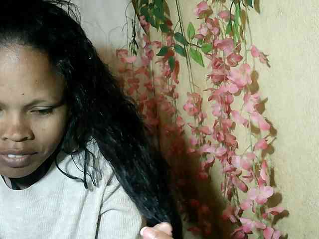 Pussy01lips webcam