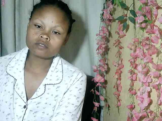 Pussy01lips webcam