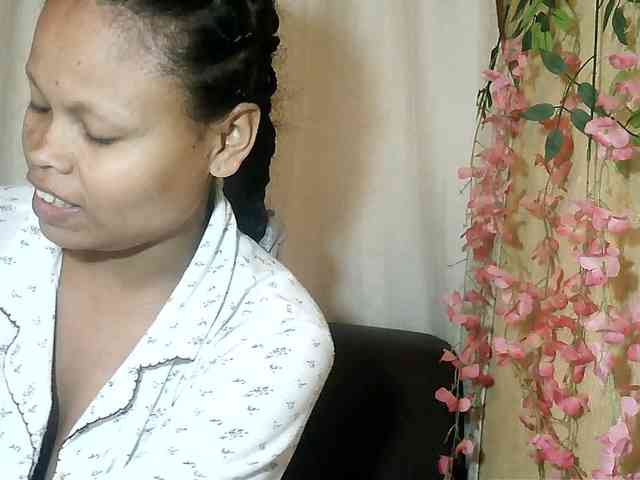 Pussy01lips webcam
