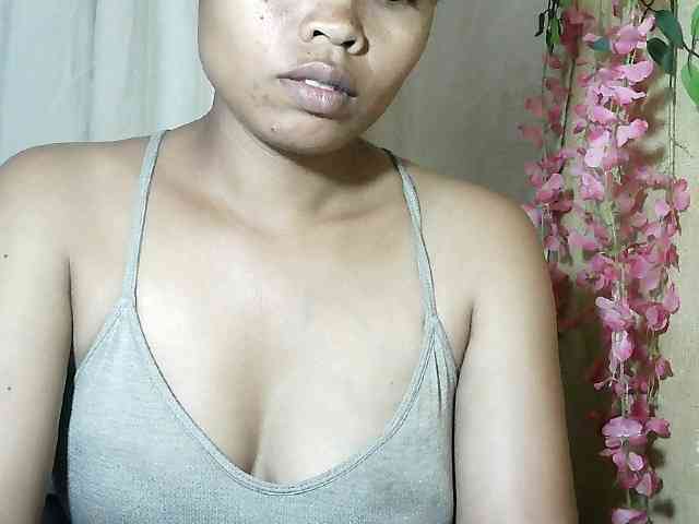 Pussy01lips Live Webcam on BongaCams