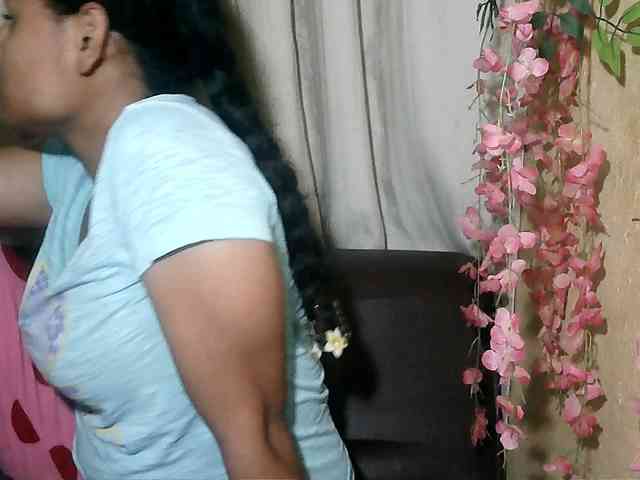 Pussy01lips webcam
