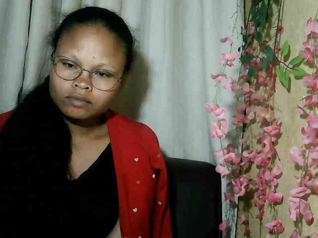Pussy01lips webcam