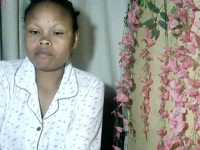 Pussy01lips webcam
