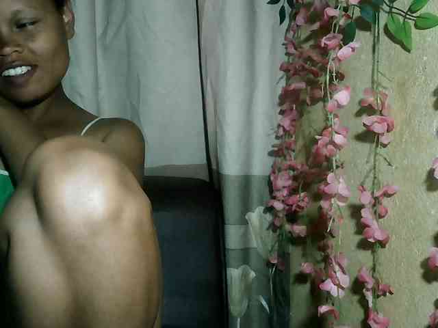Pussy01lips's webcam live show