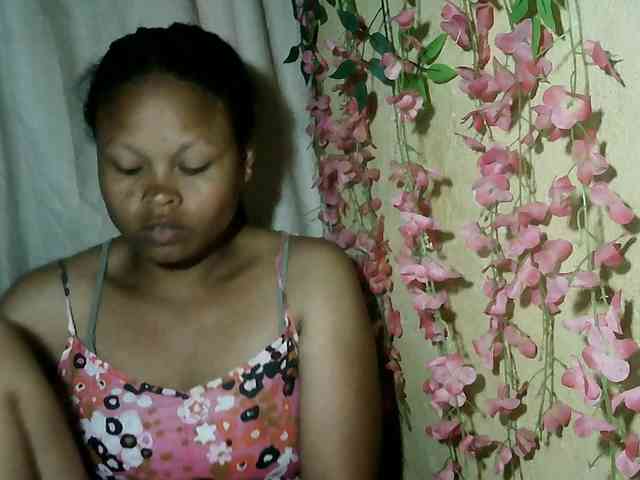 Pussy01lips webcam