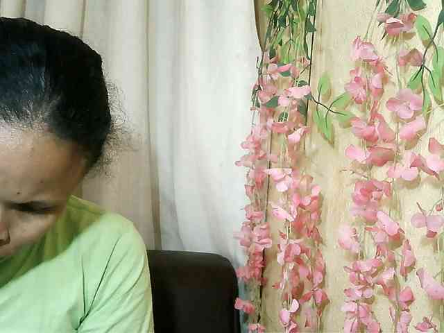 Pussy01lips webcam